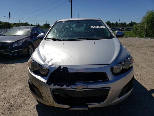 1G1JA6SH8E4236220 - 2014 CHEVROLET SONIC LS SILVER photo 5