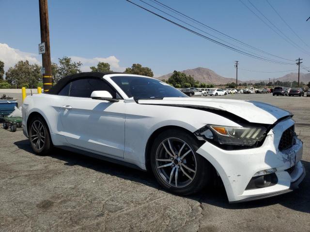 1FATP8UH7F5426518 - 2015 FORD MUSTANG WHITE photo 4