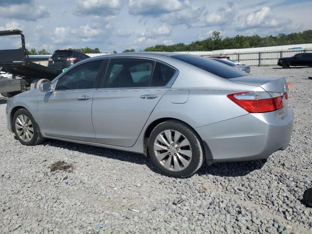 1HGCR2F78DA097050 - 2013 HONDA ACCORD EX 银色 照片 2