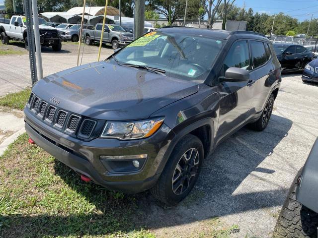 3C4NJDDBXKT733250 - 2019 JEEP COMPASS TRAILHAWK GRAY photo 2