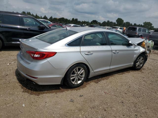 5NPE24AF4FH234552 - 2015 HYUNDAI SONATA SE SILVER photo 3