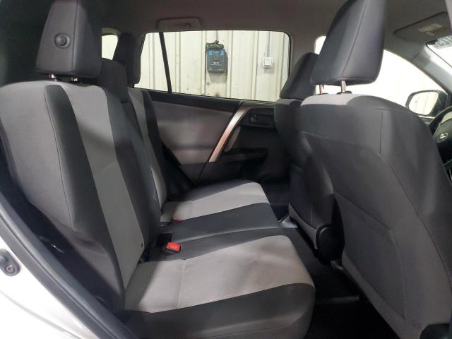 JTMBFREV2FJ034234 - 2015 TOYOTA RAV4 LE SILVER photo 11