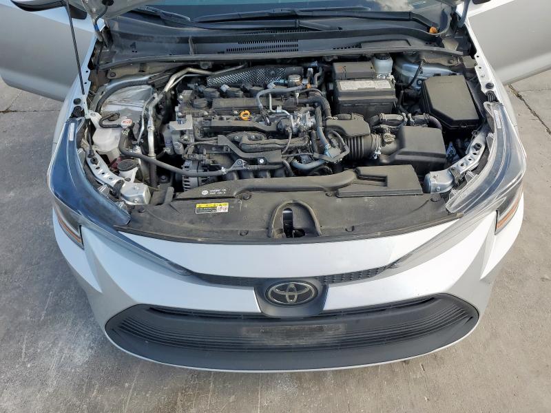5YFB4MDE4RP211926 - 2024 TOYOTA COROLLA LE SILVER photo 11