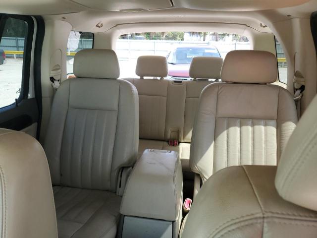 5LMEU88H04ZJ01097 - 2004 LINCOLN AVIATOR WHITE photo 10