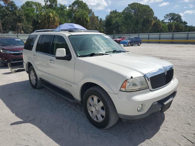 5LMEU88H04ZJ01097 - 2004 LINCOLN AVIATOR WHITE photo 4