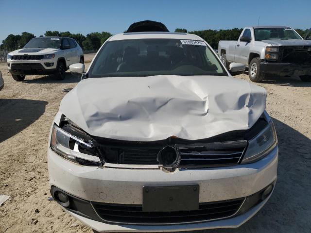 3VWLL7AJ1EM371514 - 2014 VOLKSWAGEN JETTA TDI WHITE photo 5