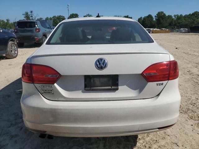 3VWLL7AJ1EM371514 - 2014 VOLKSWAGEN JETTA TDI WHITE photo 6