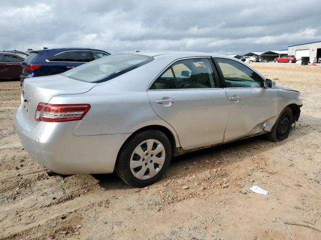4T1BF3EK3AU530584 - 2010 TOYOTA CAMRY BASE SILVER photo 3