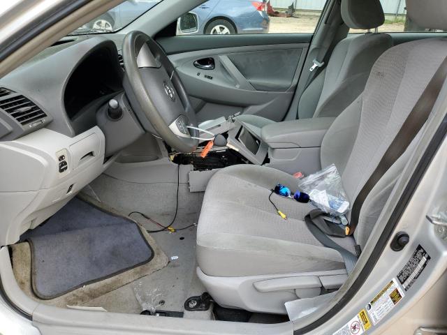 4T1BF3EK3AU530584 - 2010 TOYOTA CAMRY BASE SILVER photo 7