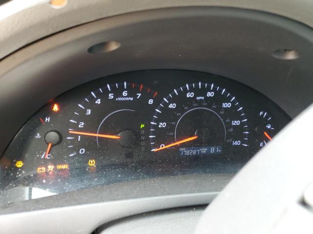 4T1BF3EK3AU530584 - 2010 TOYOTA CAMRY BASE SILVER photo 9