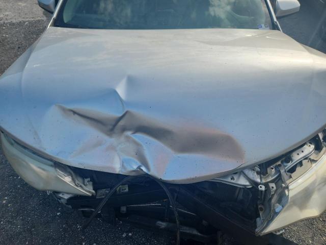 4T1BF1FK6CU515115 - 2012 TOYOTA CAMRY BASE SILVER photo 11