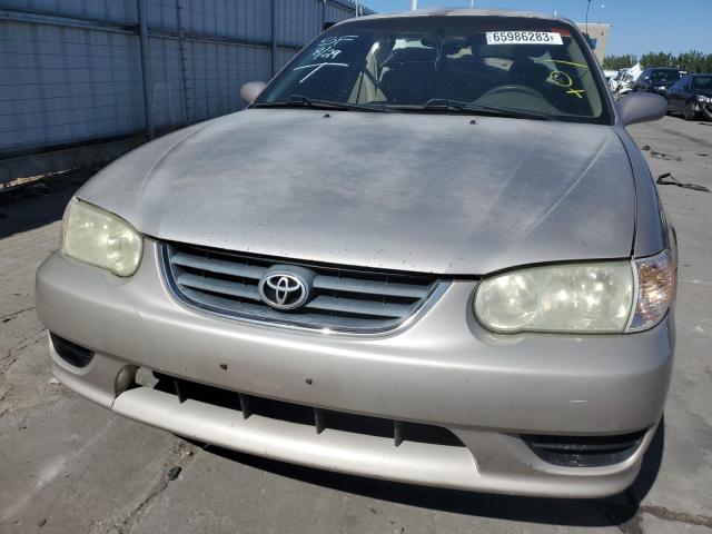 2T1BR12E52C565513 - 2002 TOYOTA COROLLA CE GOLD photo 5