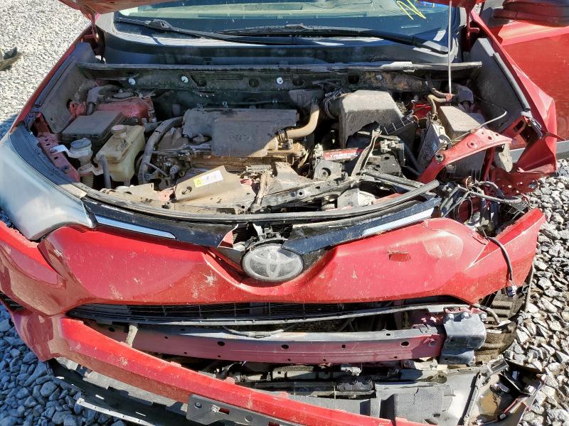 JTMZFREV6HJ102049 - 2017 TOYOTA RAV4 LE წითელი ფოტო 12