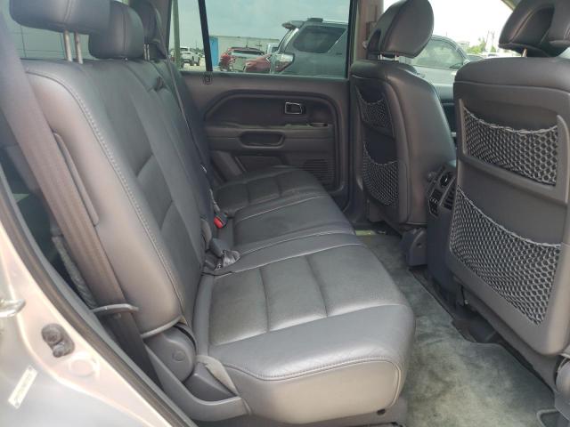 5FNYF28676B043010 - 2006 HONDA PILOT EX SILVER photo 11