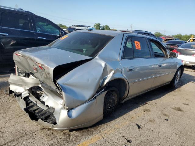 1G6KD579X8U140286 - 2008 CADILLAC DTS SILVER photo 3