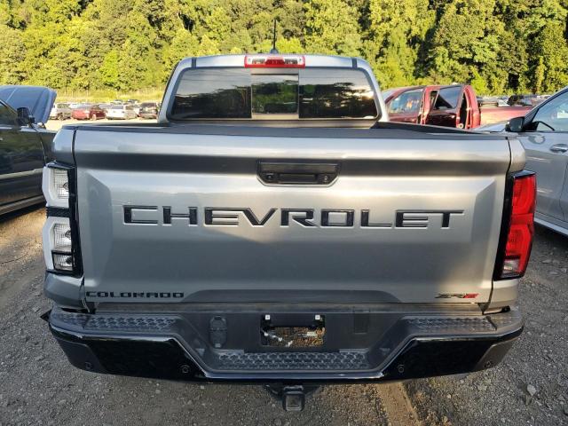 1GCPTFEK2S1135383 - 2025 CHEVROLET COLORADO ZR2 GRAY photo 6