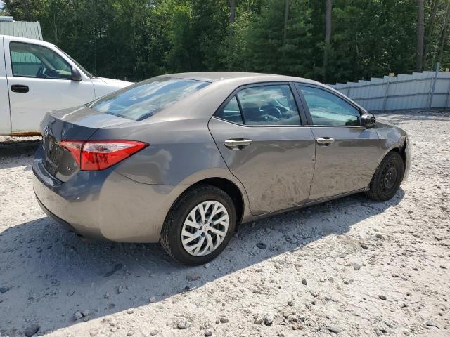 2T1BURHE6JC114724 - 2018 TOYOTA COROLLA L GRAY photo 3