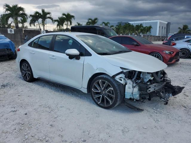 5YFP4MCE7NP116102 - 2022 TOYOTA COROLLA SE 白色 照片 4