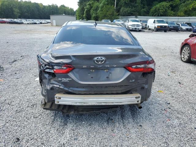 4T1C11AK7MU551231 - 2021 TOYOTA CAMRY LE GRAY photo 6