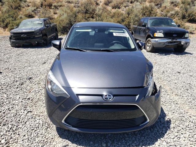 3MYDLBZV2GY141107 - 2016 TOYOTA SCION IA CHARCOAL photo 5