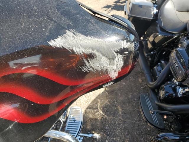 1HD1FCW1X4Y616573 - 2004 HARLEY-DAVIDSON FLHTCUI 双色 照片 9