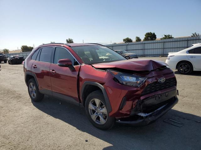 JTMMWRFV9ND151412 - 2022 TOYOTA RAV4 LE RED photo 4