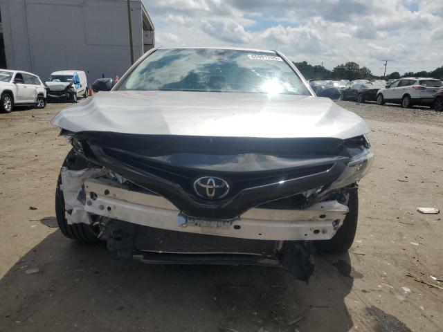 4T1G11AK6PU720161 - 2023 TOYOTA CAMRY SE NIGHT SHADE SILVER photo 5