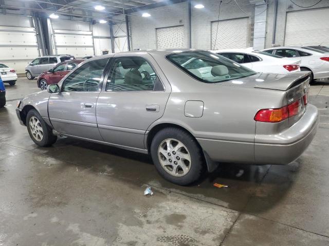 4T1BF22K6YU113937 - 2000 TOYOTA CAMRY LE GRAY photo 2