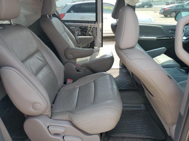 5TDDK3DC0GS144155 - 2016 TOYOTA SIENNA XLE ვერცხლისფერი ფოტო 11