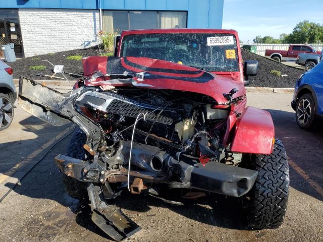 1C4HJWEGXCL258036 - 2012 JEEP WRANGLER U SAHARA Червоний фото 5