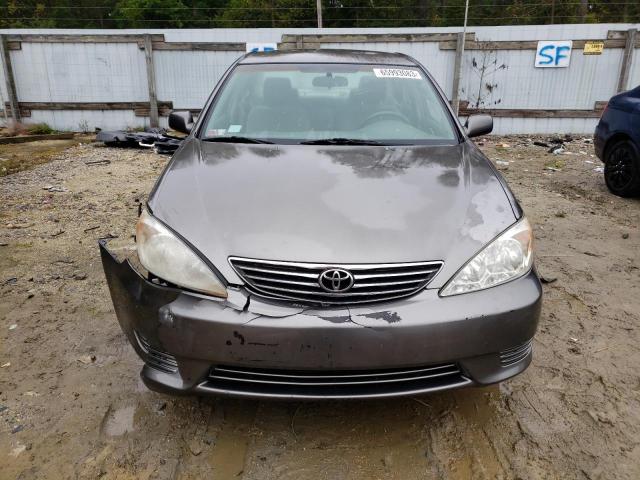 4T1BE32K64U805506 - 2004 TOYOTA CAMRY LE GRAY photo 5