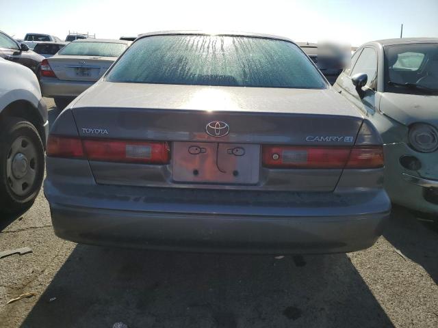 4T1BG28K1XU597731 - 1999 TOYOTA CAMRY CE GRAY photo 6