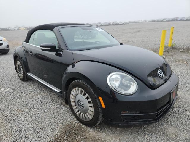3VW5P7AT2DM827937 - 2013 VOLKSWAGEN BEETLE 黑色 照片 4