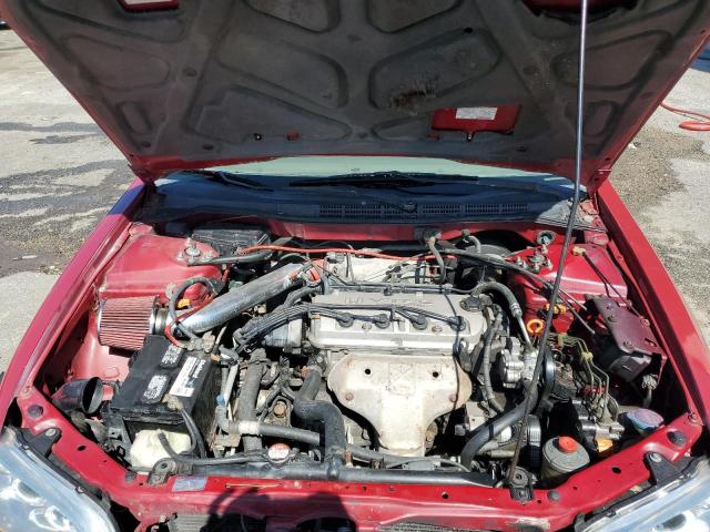 1HGCG325X1A017310 - 2001 HONDA ACCORD EX RED photo 11