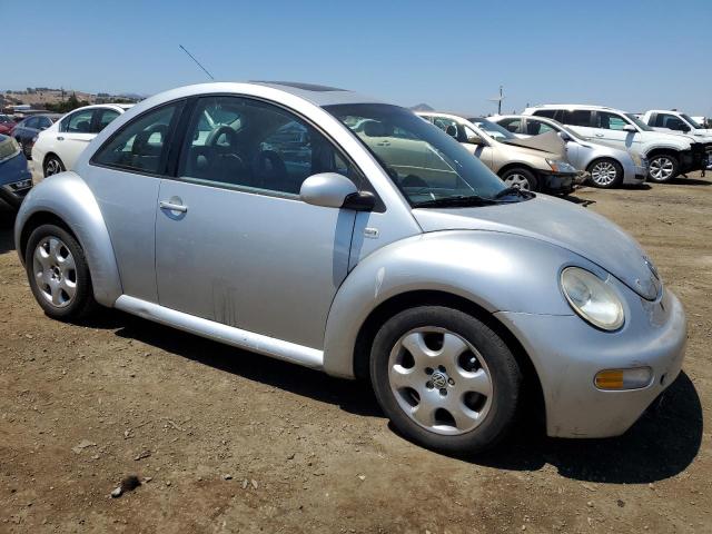 3VWDD21C82M422606 - 2002 VOLKSWAGEN NEW BEETLE GLX 银色 照片 4