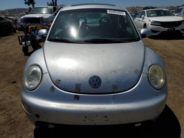 3VWDD21C82M422606 - 2002 VOLKSWAGEN NEW BEETLE GLX 银色 照片 5