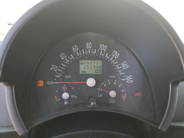 3VWDD21C82M422606 - 2002 VOLKSWAGEN NEW BEETLE GLX 银色 照片 9