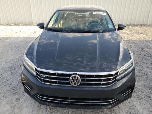 1VWDT7A32HC062419 - 2017 VOLKSWAGEN PASSAT R-LINE Boz foto 5