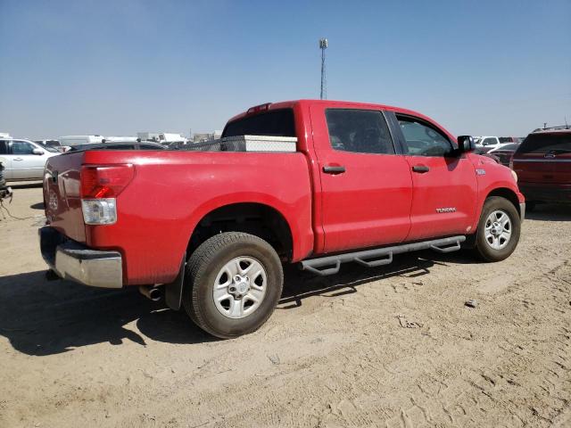 5TFEY5F1XCX118421 - 2012 TOYOTA TUNDRA CREWMAX SR5 RED photo 3