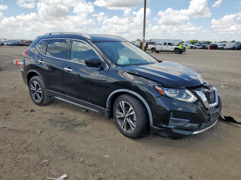 JN8AT2MT4KW266718 - 2019 NISSAN ROGUE S BLACK photo 4
