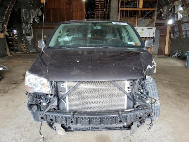 2C4RC1CG5GR222448 - 2016 CHRYSLER TOWN & COU TOURING L BROWN photo 5