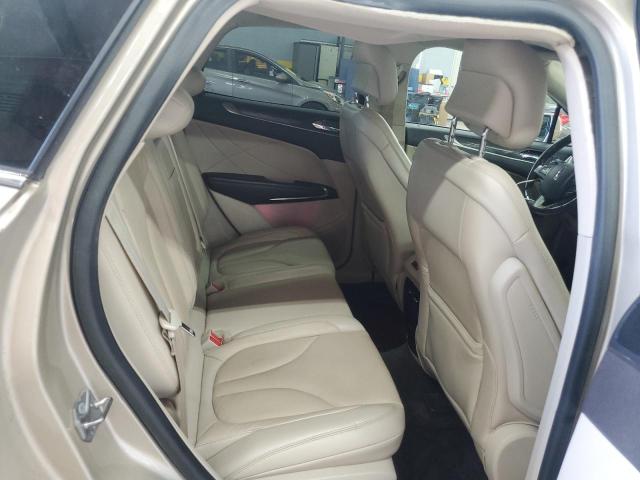 5LMTJ3DH7HUL70015 - 2017 LINCOLN MKC RESERVE Բեժ լուսանկար 11