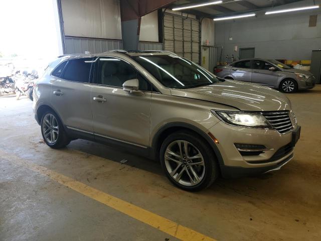 5LMTJ3DH7HUL70015 - 2017 LINCOLN MKC RESERVE Բեժ լուսանկար 4