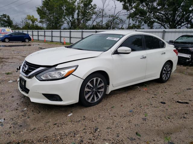 1N4AL3AP1HC163894 - 2017 NISSAN ALTIMA 2.5 WHITE photo 1