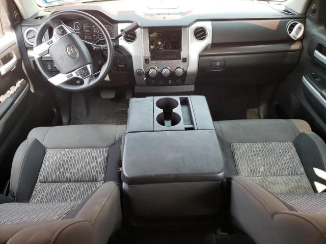 5TFUW5F14JX713778 - 2018 TOYOTA TUNDRA DOUBLE CAB SR/SR5 RED photo 8