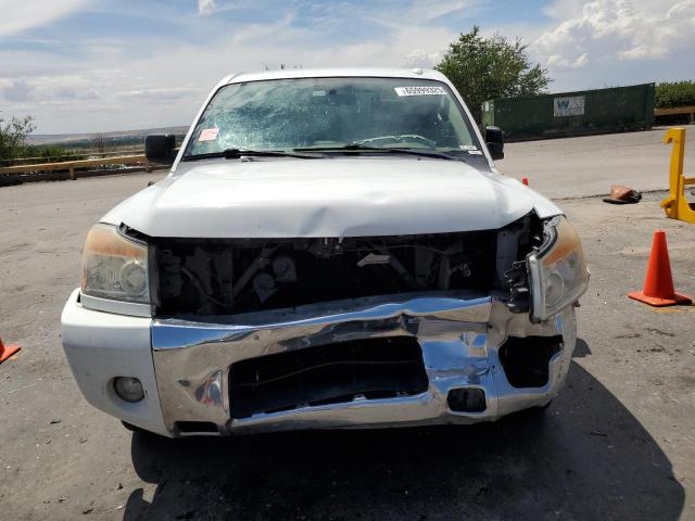 1N6BA0ED2DN300372 - 2013 NISSAN TITAN S WHITE photo 5