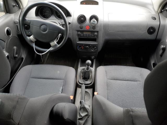 KL1TD66637B693412 - 2007 CHEVROLET AVEO BASE SILVER photo 8