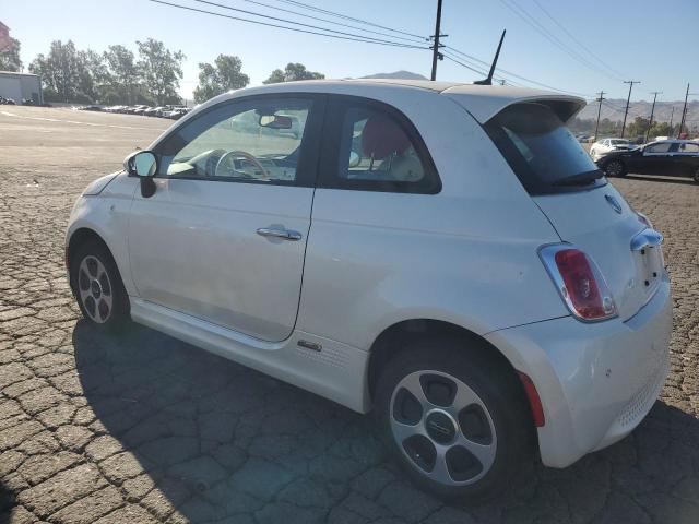 3C3CFFGE8DT744197 - 2013 FIAT 500 ELECTRIC WHITE photo 2