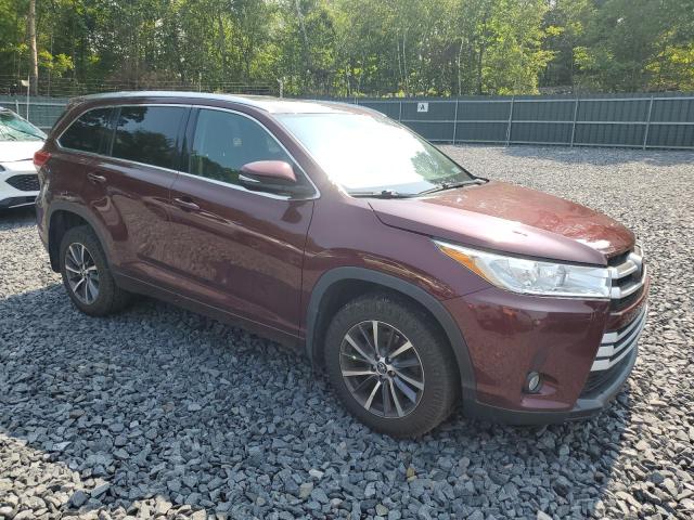5TDJZRFH1JS816080 - 2018 TOYOTA HIGHLANDER SE Bordeaux photo 4