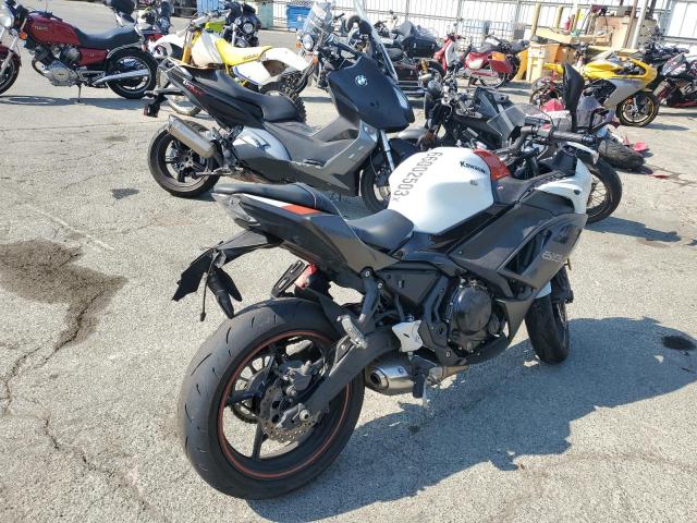 ML5EXER14PDA88139 - 2023 KAWASAKI EX650 R Ақ фото 4